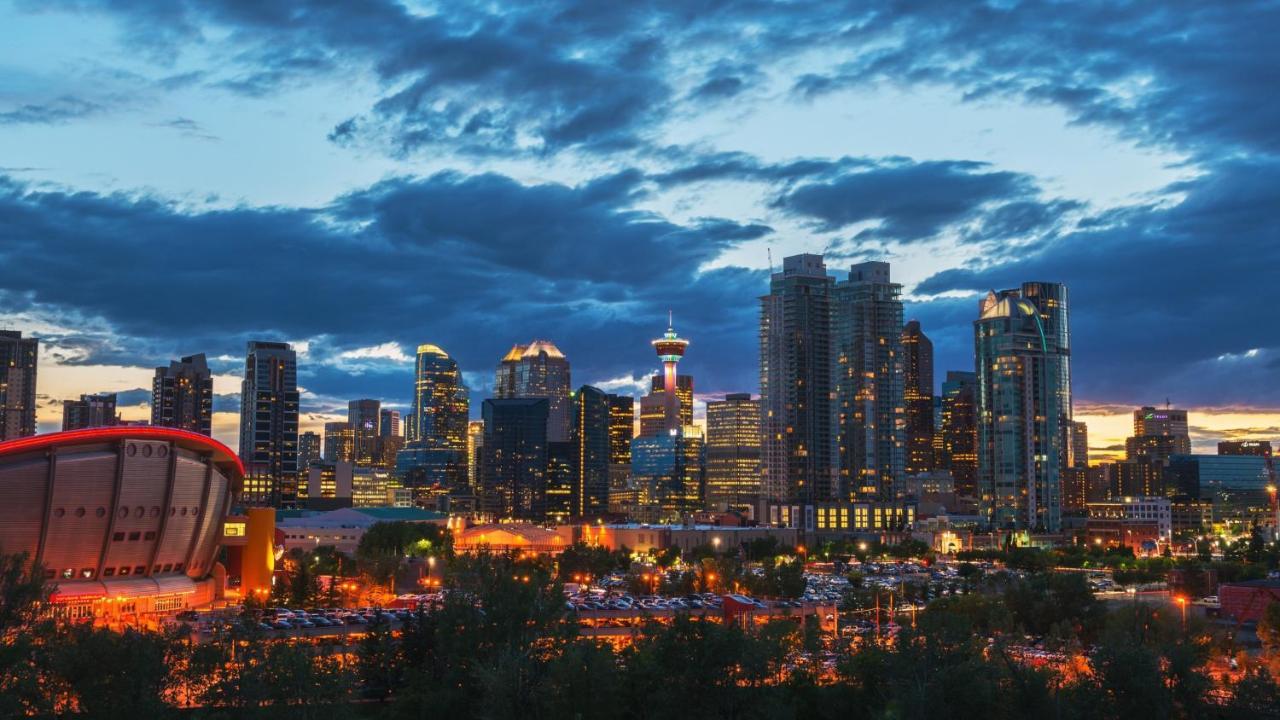 Amenida Residences, YYC Esterno foto