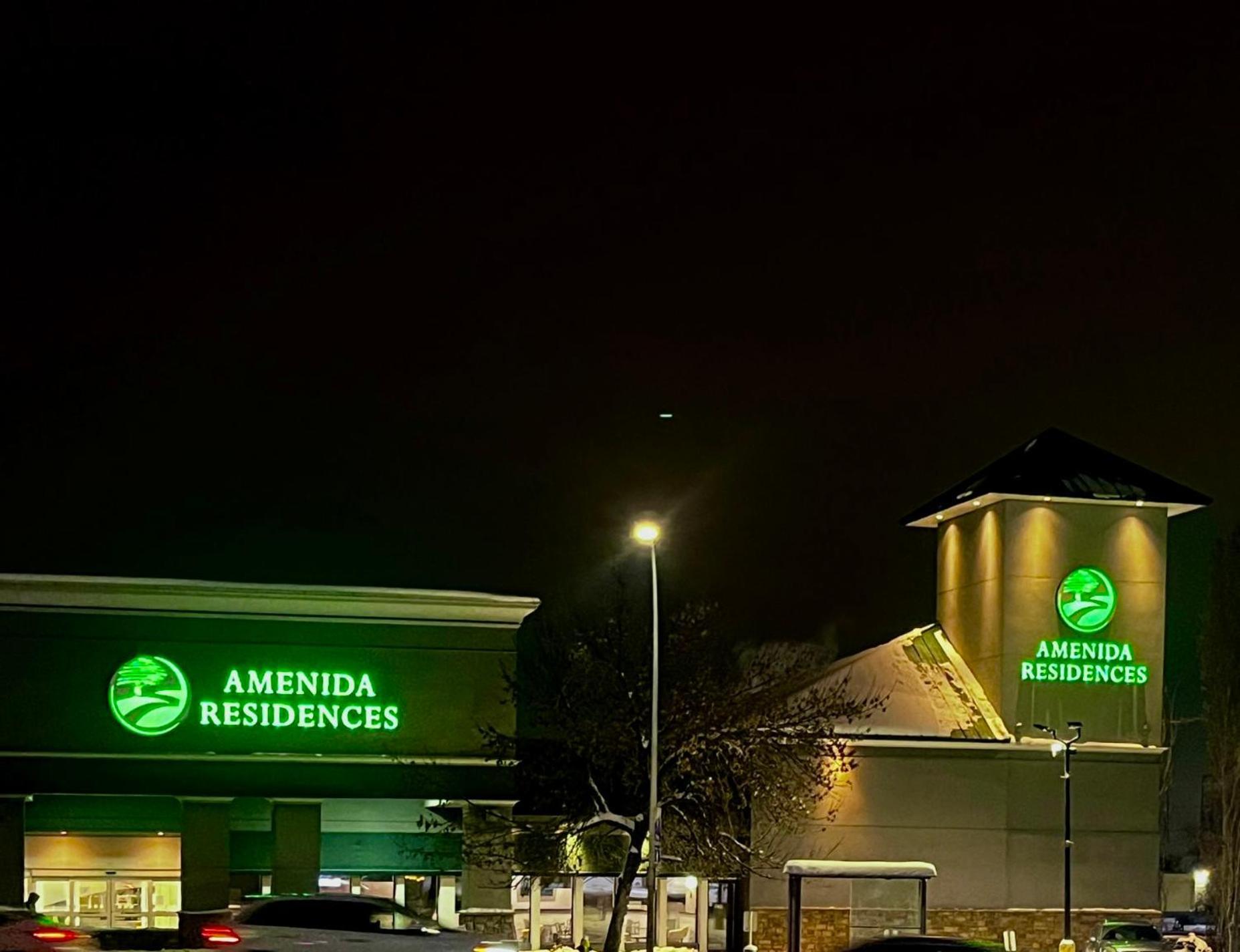 Amenida Residences, YYC Esterno foto