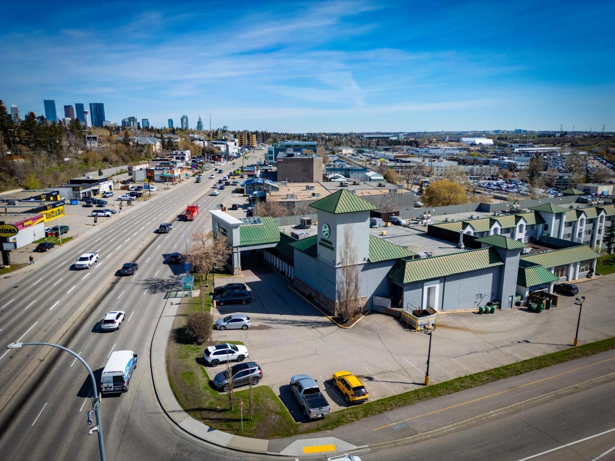 Amenida Residences, YYC Esterno foto